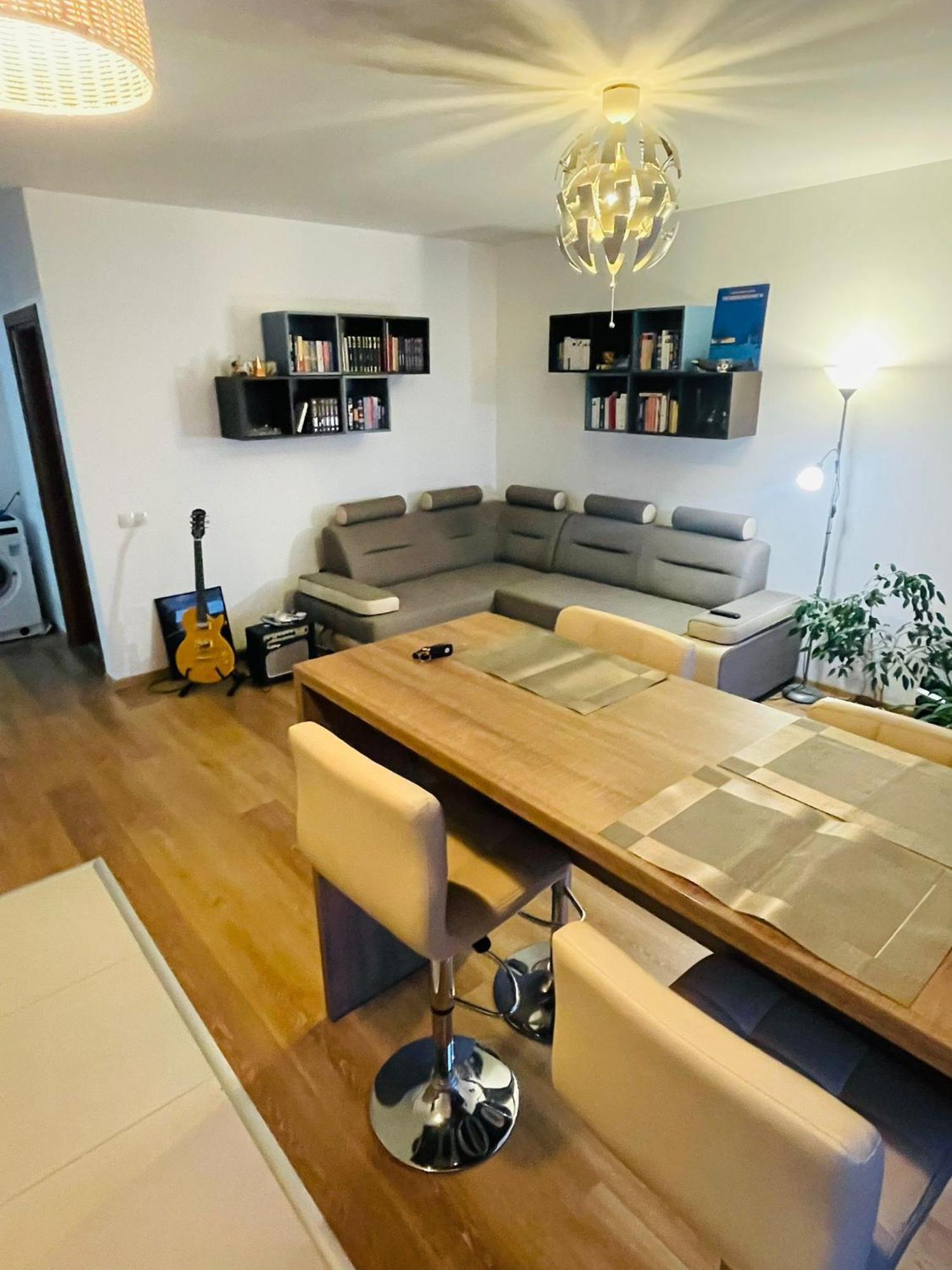 Cozy Apartment With Free Parking Клуж-Напока Экстерьер фото